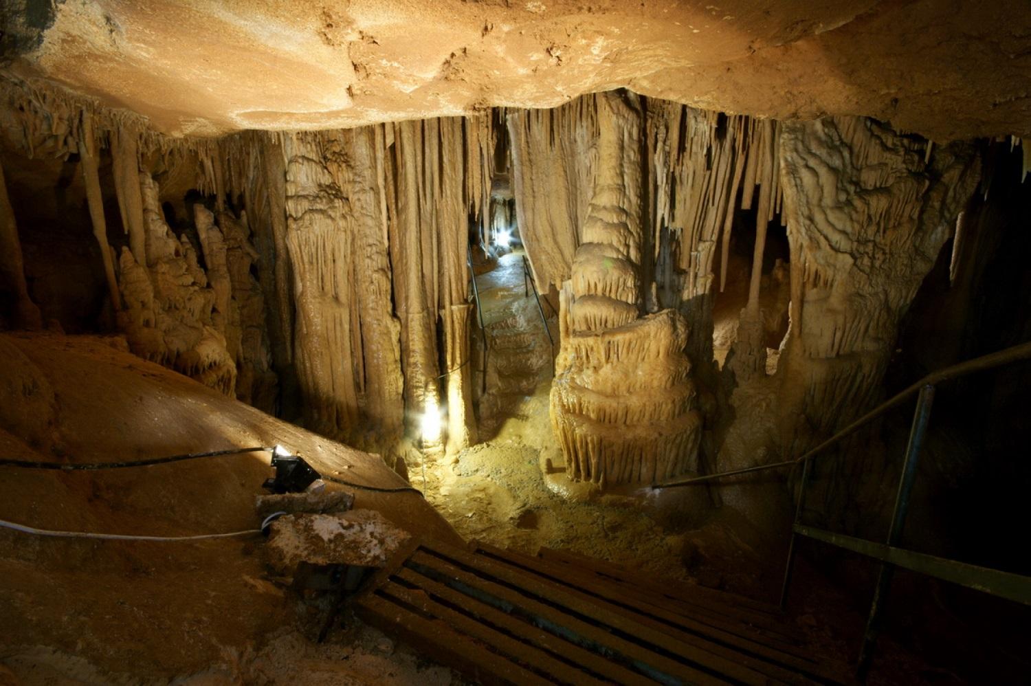 Фото Геофизической пещеры