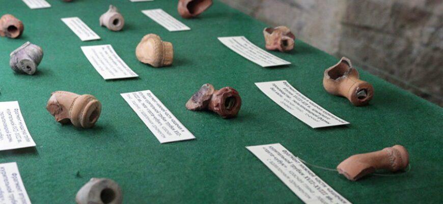 Коллекция уникальных трубок в музее Симферополя