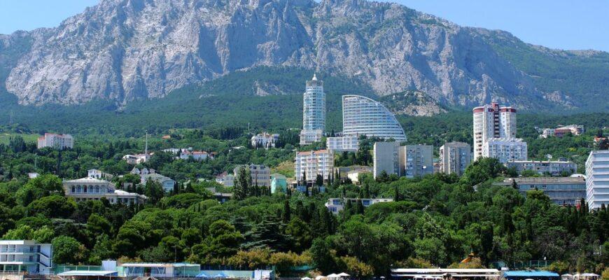 Крымские курорты готовятся к летнему туристическому сезону